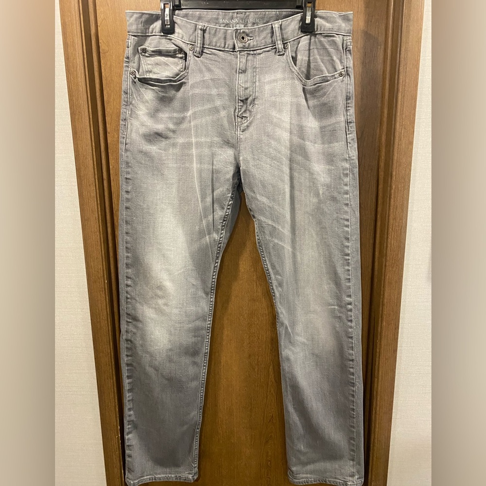 Banana Republic Men's Light Gray Straight Jeans